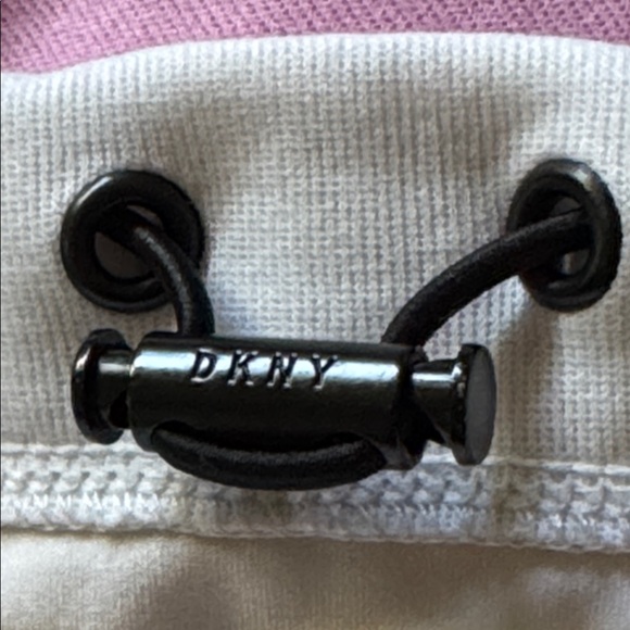 DKNY Women's 1/2 Zip‎ Pullover sweatshirt lightweight sporty Jacket Sz XL - Picture 12 of 12